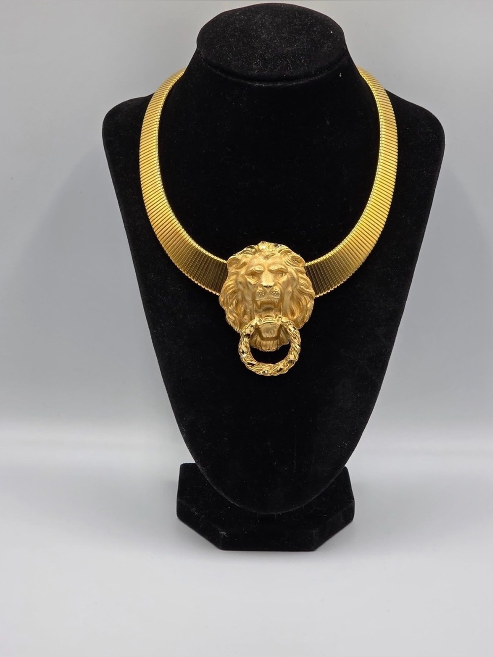 Vintage Gold Lion Head Collar Necklace with Matching Hoop Earrings